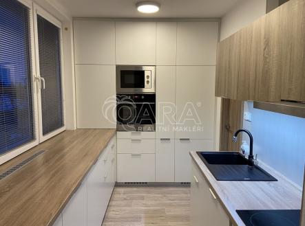 Pronájem bytu, 3+1, 74 m²