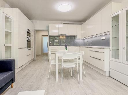 Pronájem bytu, 2+kk, 52 m²