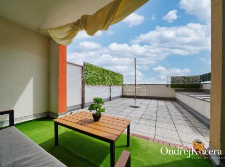 Prodej bytu, 1+kk, 70 m²