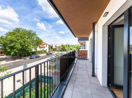 Pronájem bytu, 2+kk, 74,4 m²