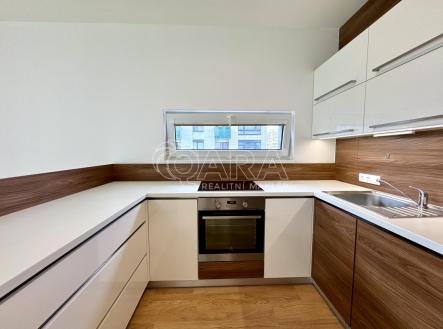 Pronájem bytu, 3+kk, 80 m²
