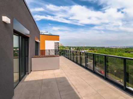 Pronájem bytu, 3+kk, 97 m²