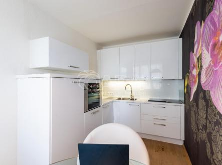 Pronájem bytu, 1+1, 39,9 m²