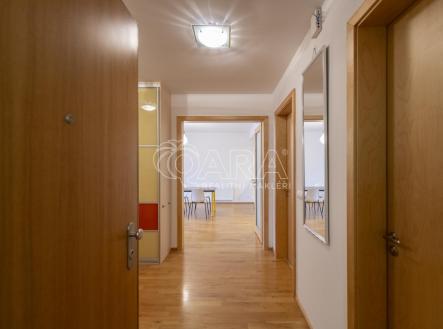 Pronájem bytu, 2+kk, 81 m²