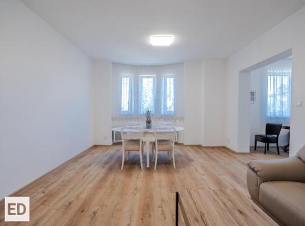 Prodej bytu, 2+1, 70,7 m²