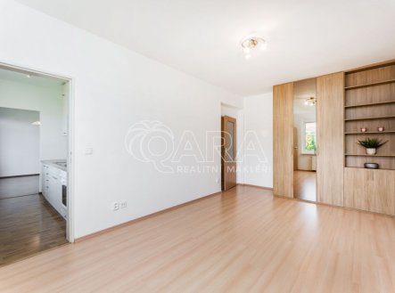 Pronájem bytu, 2+1, 59 m², Vestec – náhled fotky 4