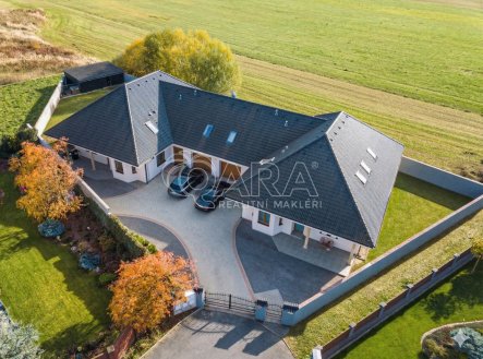 Prodej domu/vily, 695 m²