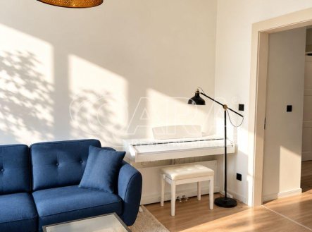 Pronájem bytu, 2+kk, 66 m²
