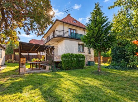Rodinná vila se zahradou a velkým potenciálem - Řevnice u Prahy