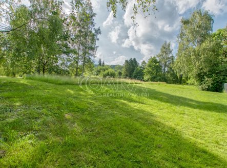 Prodej pozemku pro bydlení, 1 300 m²