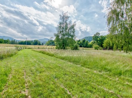Prodej pozemku pro bydlení, 2 374 m²