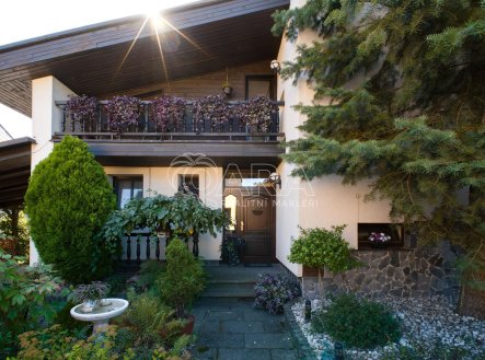 Prodej domu/vily, 298 m²