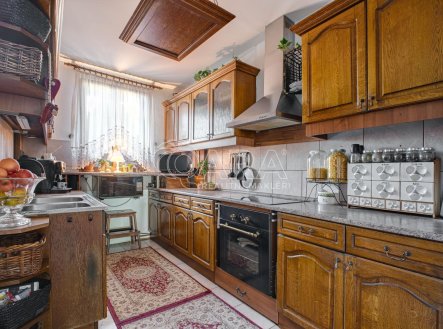 Prodej domu/vily, 298 m²