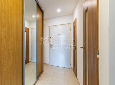 Pronájem bytu, 2+kk, 44 m²