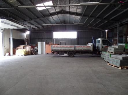 Pronájem skladovací prostor, 1 390 m²
