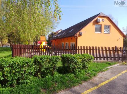 Pronájem restaurace, 666 m²