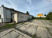 Prodej komerčního objektu, průmyslový areál, 2 400 m²