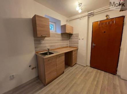 Pronájem bytu, 1+kk, 27 m²