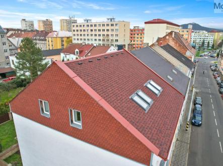 Prodej - nájemní dům, 318 m²