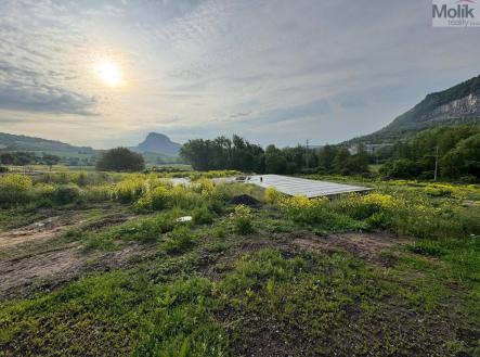 Prodej pozemku pro bydlení, 1 842 m² obrázek