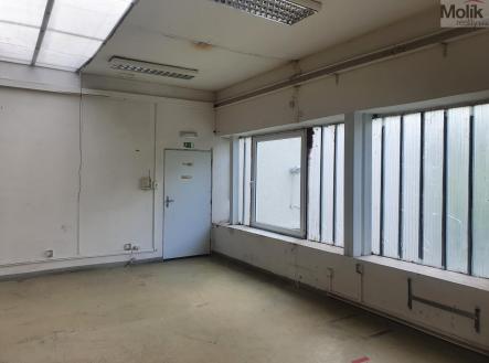 Pronájem komerčního objektu, jiný, 455 m²