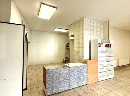Pronájem obchodní prostor, 100 m²