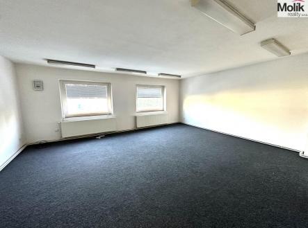 Pronájem kanceláře, 60 m²