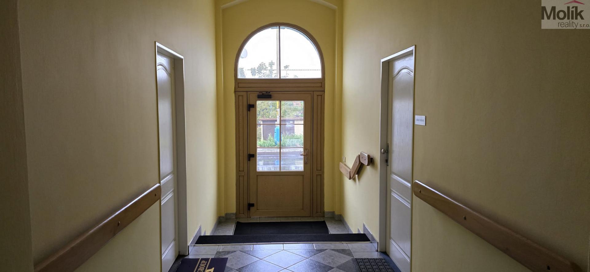 WhatsApp Image 2024-09-24 at 14.18.44 (3).jpeg