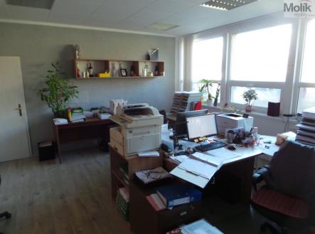 Pronájem kanceláře, 59 m²