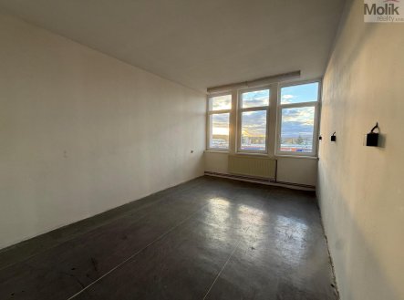Pronájem kanceláře, 154 m²