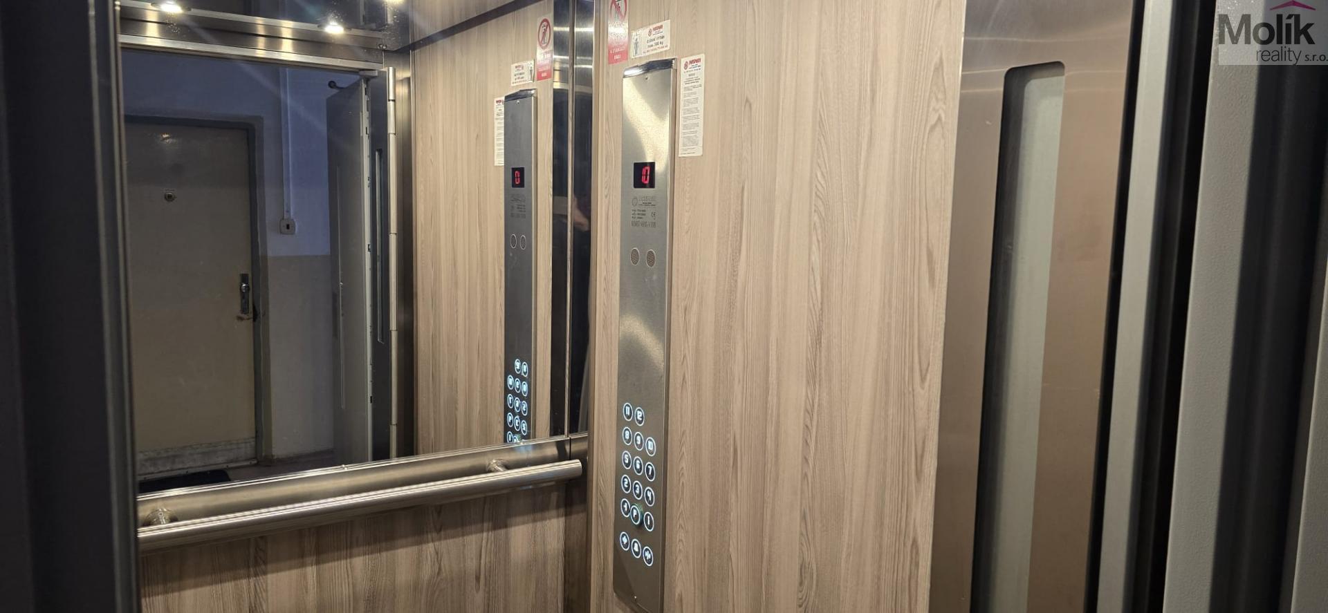 WhatsApp Image 2025-12-18 at 16.18.52 (1).jpeg