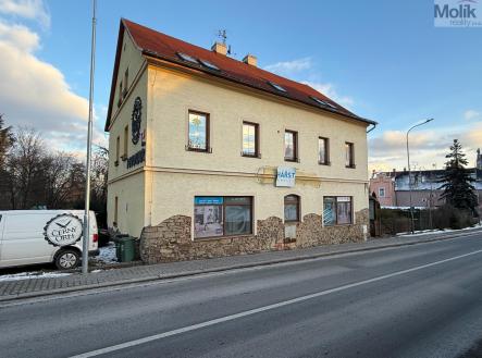Pronájem obchodní prostor, 150 m²
