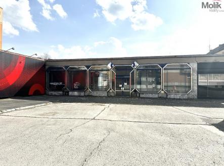 Pronájem obchodní prostor, 240 m²