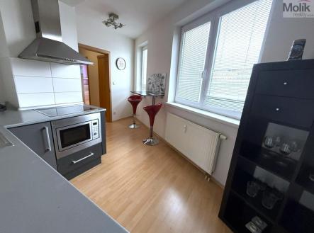 Pronájem bytu, 2+kk, 56 m²