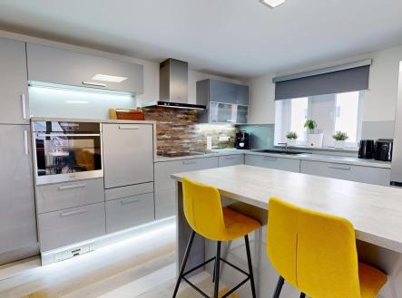 Prodej bytu, 5+1, 120 m²