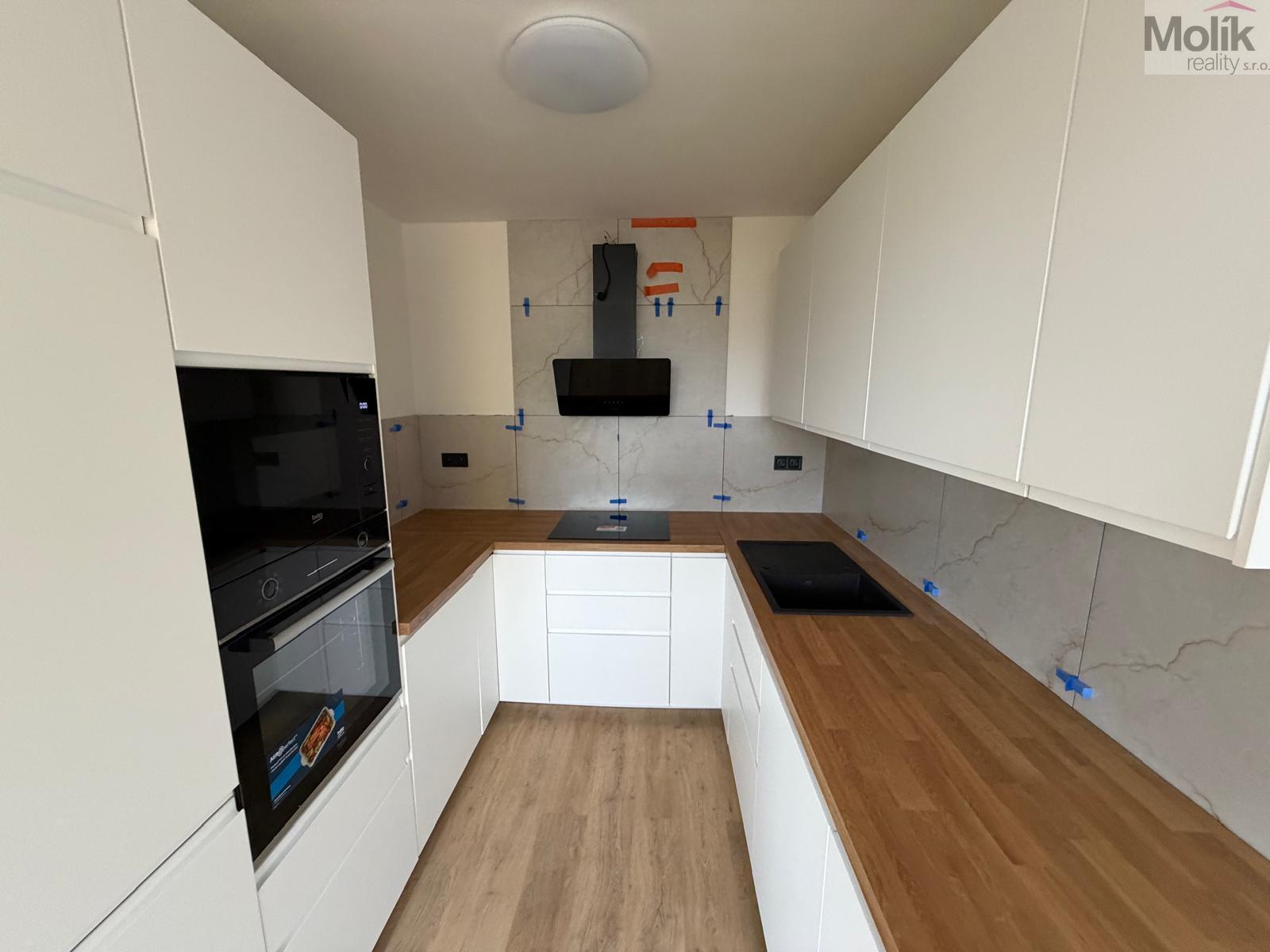 WhatsApp Image 2026-02-02 at 08.43.06 (5).jpeg