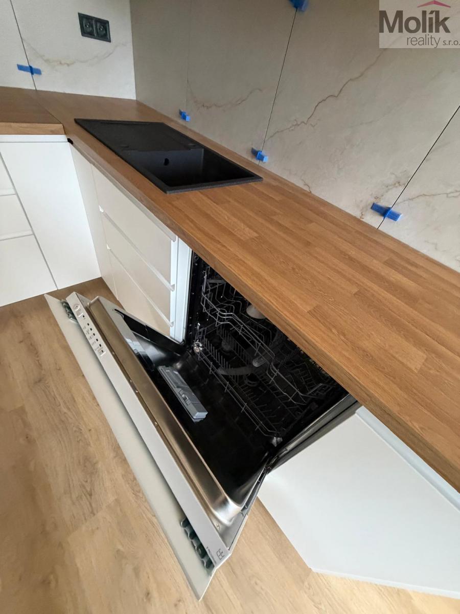 WhatsApp Image 2026-02-02 at 08.43.06 (4).jpeg