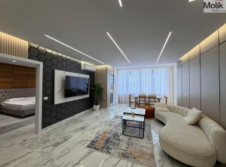 Orchid Casel de Paradise.