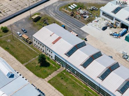 Pronájem skladovací prostor, 450 m²