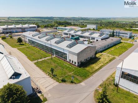 Pronájem výrobní prostor, 450 m²