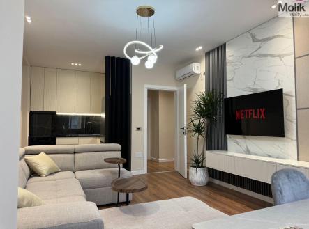 Orchid Casel de Paradise.