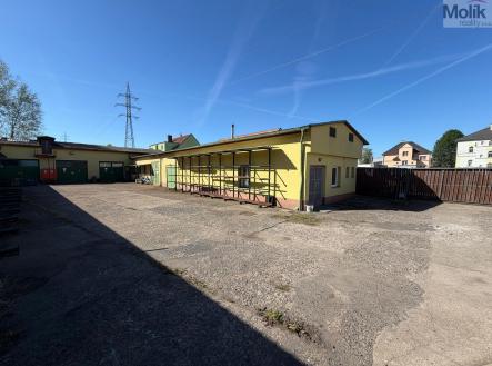Pronájem obchodní prostory, 1 532 m²