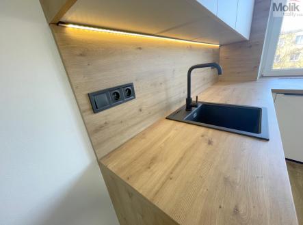 Pronájem bytu, 3+kk, 52 m²