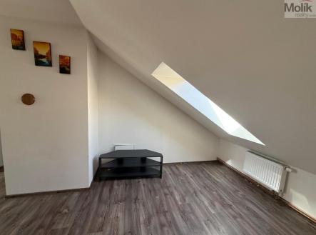 Pronájem bytu, 3+kk, 95 m²
