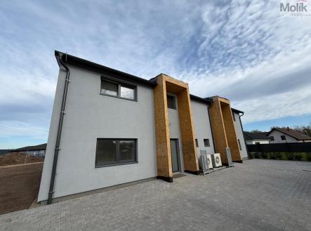 Pronájem domu/vily, 156,8 m² obrázek