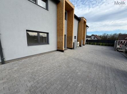 Pronájem domu/vily, 156,8 m²