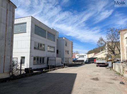 Pronájem výrobní prostory, 351 m²