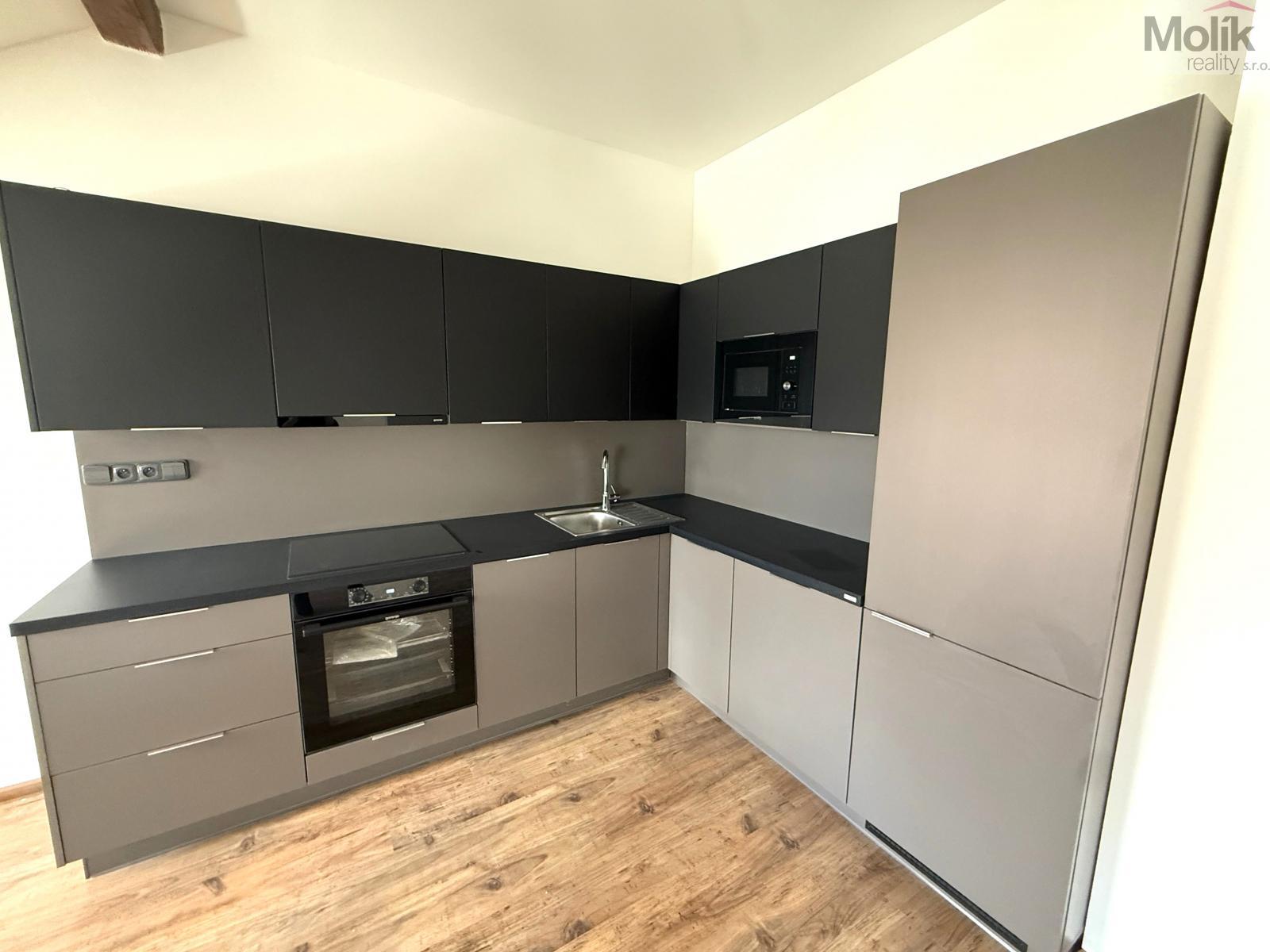 WhatsApp Image 2026-04-27 at 13.26.22.jpeg