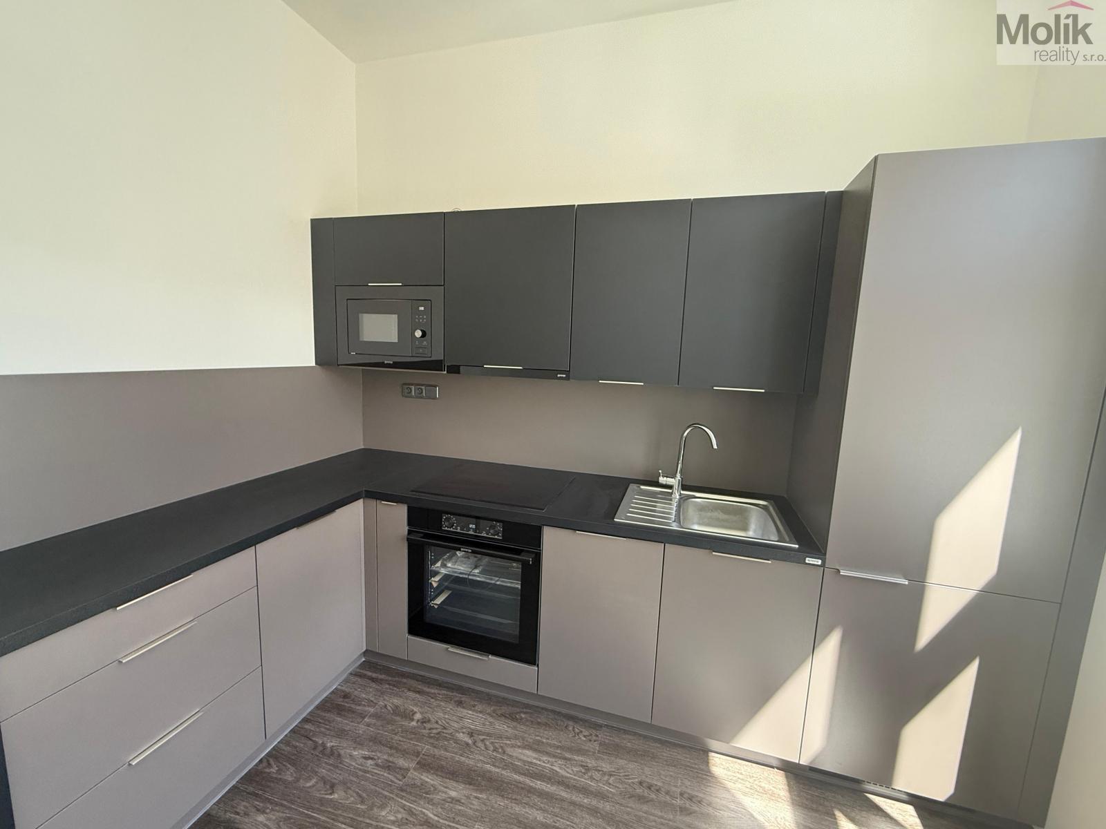 WhatsApp Image 2026-04-27 at 08.56.35 (1).jpeg