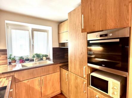 Pronájem bytu, 2+1, 56 m²